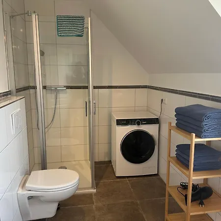 Monteurhus 아파트 *