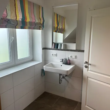 Monteurhus * Φέμαρν